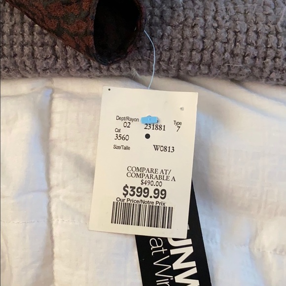 Black and Burgundy Formal Dress - Picture 4 of 4